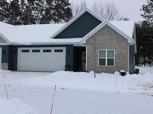 N852 Golf Rd #5, Prairie Du Sac, WI 53578