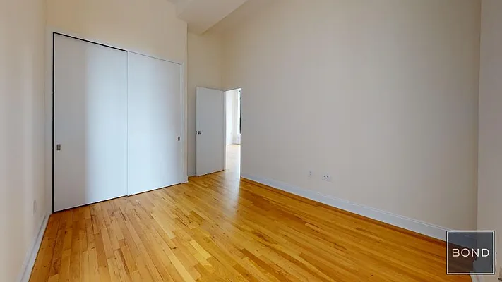 Rented by Bond New York | media 6