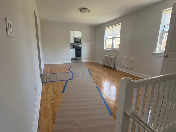 228-04 67th Ave #27, Flushing, NY 11364