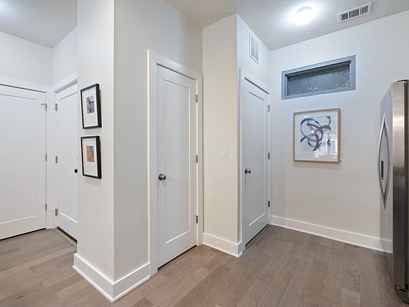 2nd image of 908 Nueces St Unit 15