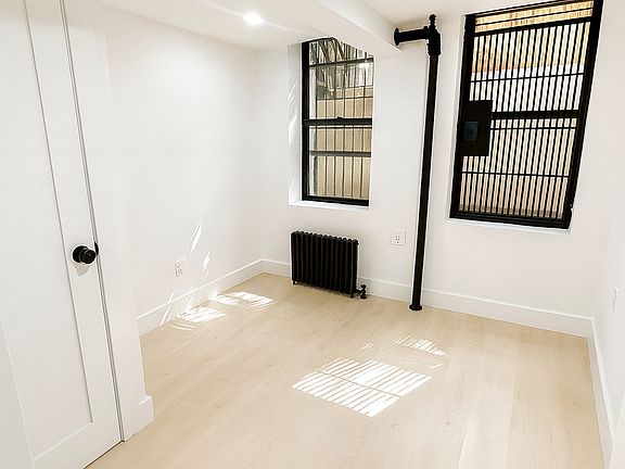 3rd image of 413 E 9th St APT 1G