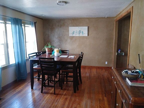 Formal dining