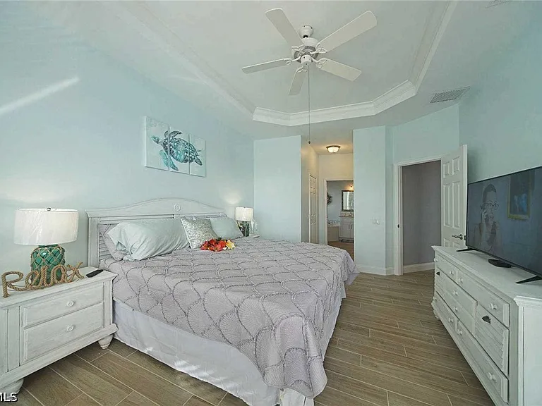 5020 SW 17th Ave — Photo 13