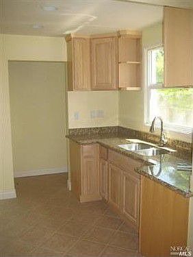 5th image of 161 Bryan Ave