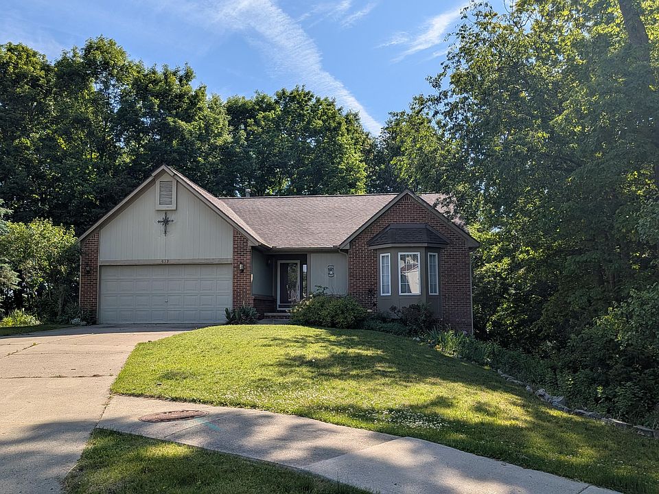 1st image of 619 Hill Crest Ct