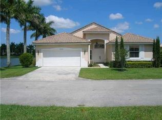9268 Cove Point Cir, Boynton Beach, FL 33472