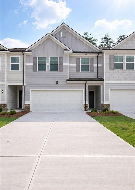 1st image of 6408 Sundowner Dr #131