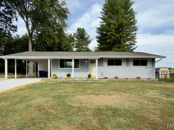 110 Paula Dr, Saint Charles, MO 63301