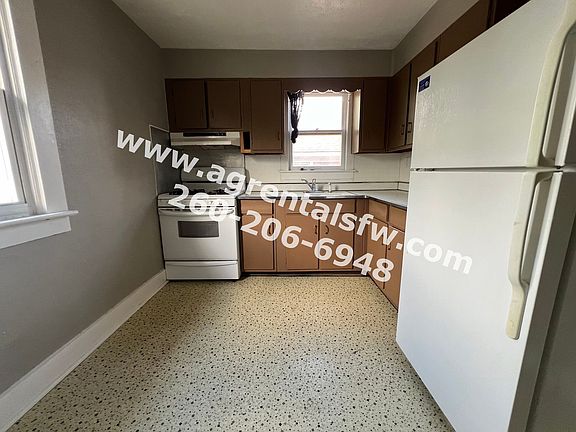 3rd image of 1260 Saint Joseph Blvd APT 3