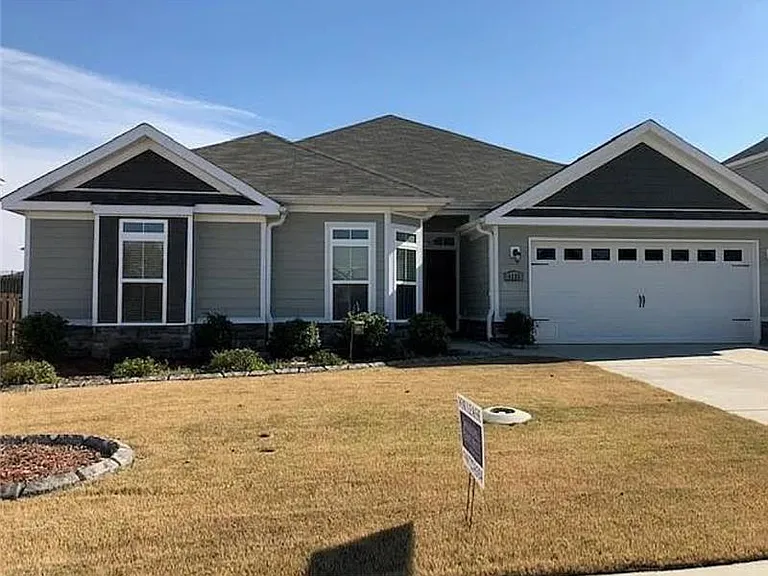 4133 Pullman Cir — Photo 1