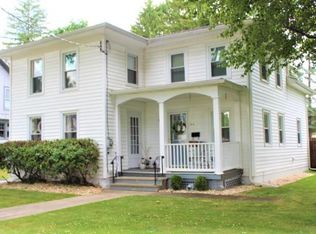 814 W 1st St, Elmira, NY