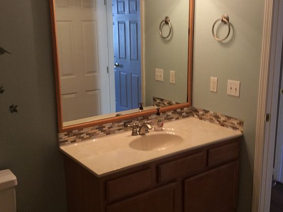 Kids bathroom 