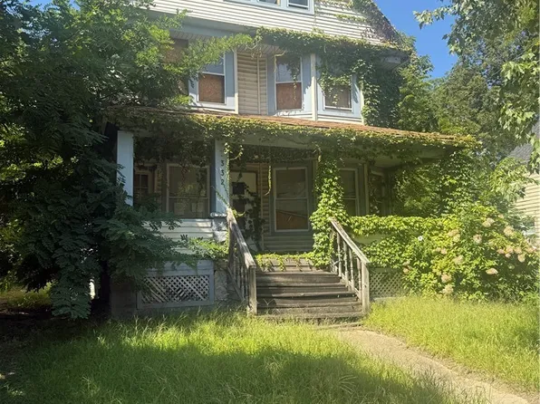 1332 E 84th St, Cleveland, OH 44103