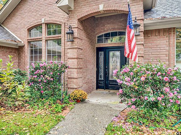2nd image of 4118 Hollow Oak Cir
