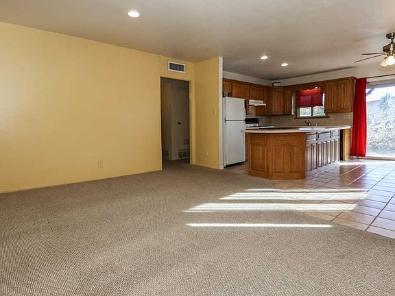 3rd image of 8001 E Scarlett St