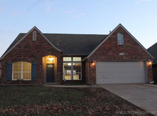 19514 E 49th Pl S, Broken Arrow, OK 74014