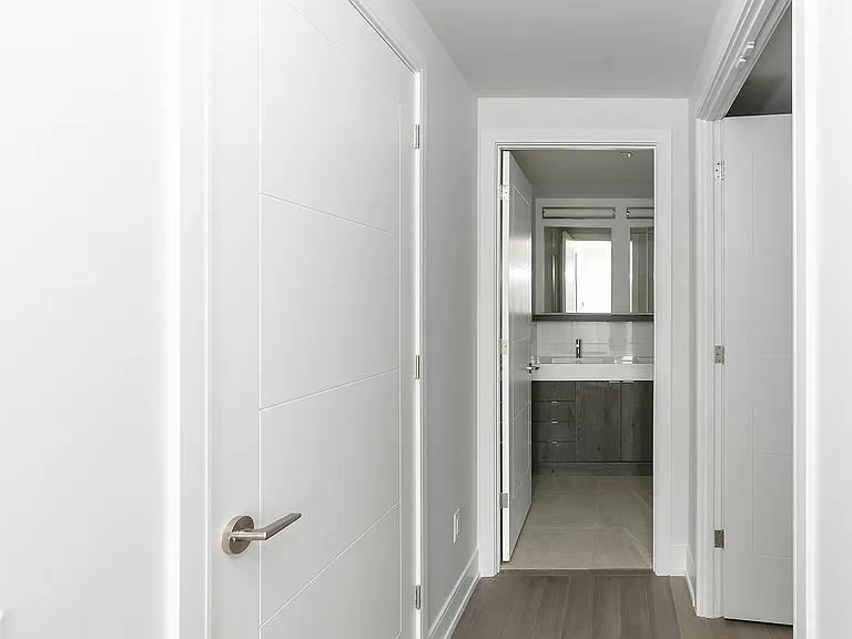 664 Spadina Ave — Photo 27