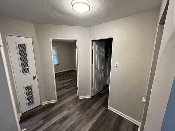 4th image of 9741 Dennis Dr