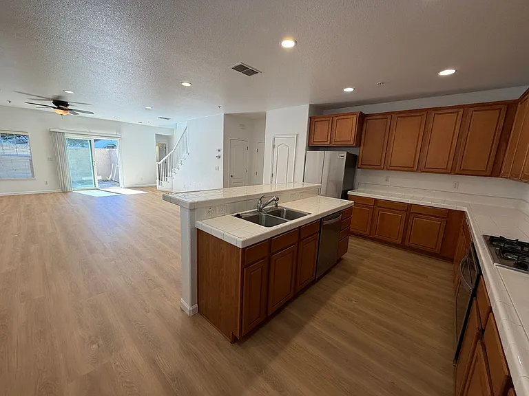 3301 N Park Dr #3014 — Photo 8
