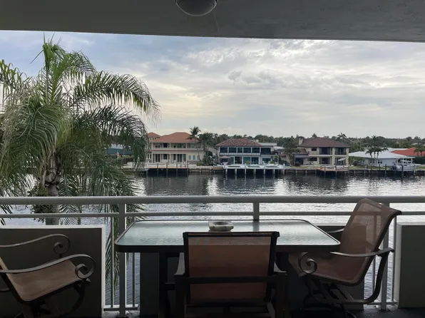 1198 Hillsboro Mile APT 302, Hillsboro Beach, FL 33062