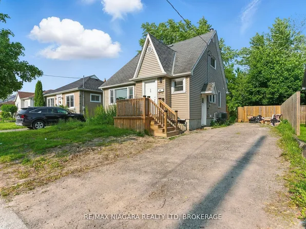 290 Scholfield Ave S #1, Welland, ON L3B 1N8