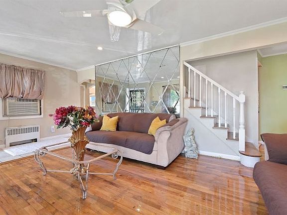 4th image of 657 Winthrop Dr