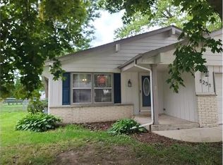 1231 School DRIVE, Waukesha, WI 53189
