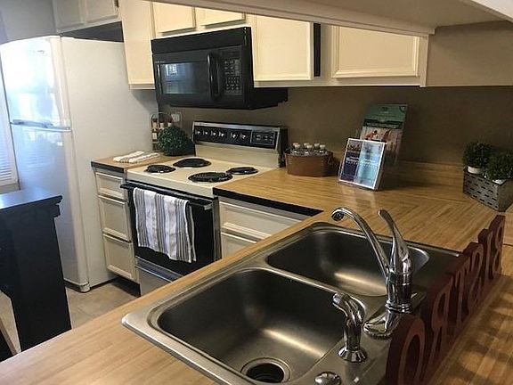 5th image of 8136 Mill Creek Cir #4D