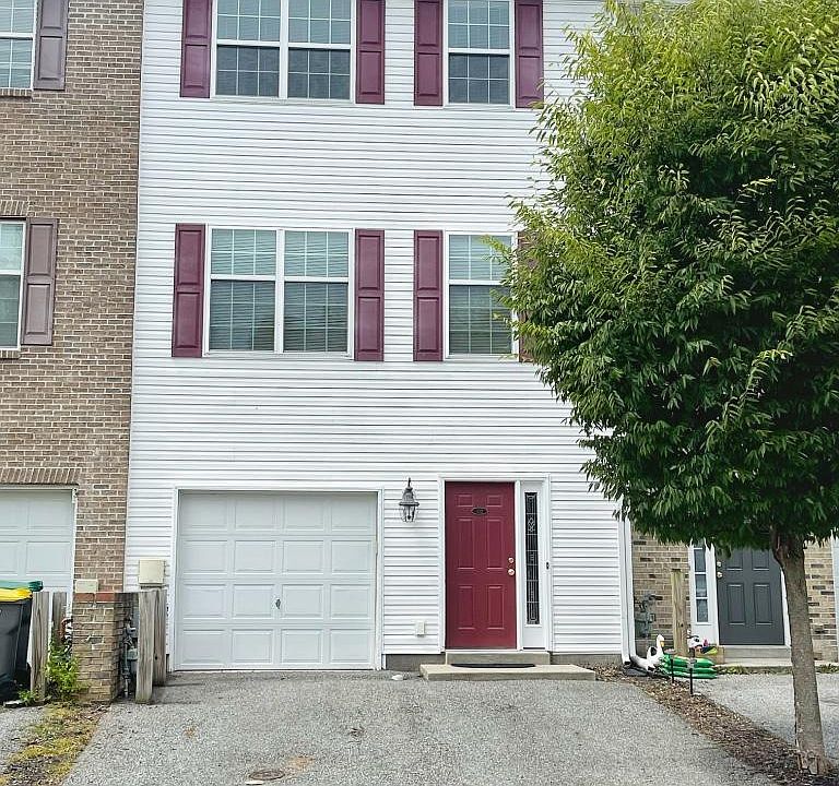 1st image of 132 Pumpkin Patch Ln