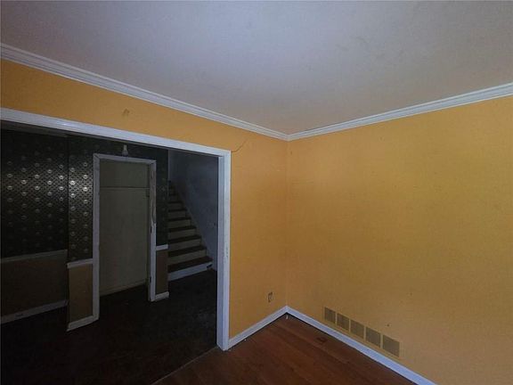 3rd image of 525 S Rays Rd