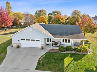 942 Brummel Trl, Cedar Grove, WI 53013