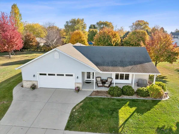 942 Brummel TRAIL, Cedar Grove, WI 53013