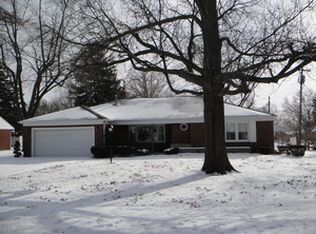 325 E Fairman Ave, Watseka, IL 60970