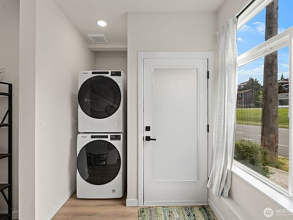 4th image of 9326 Renton Avenue S #G