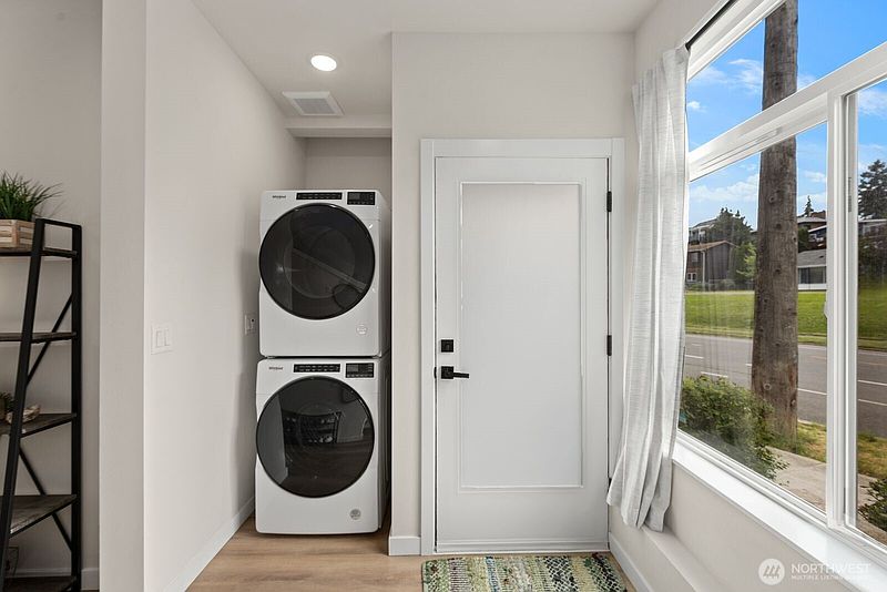 4th image of 9326 Renton Avenue S #G