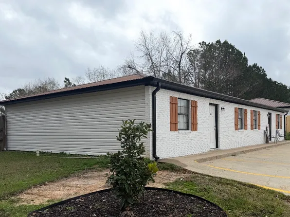239 Hartfield Rd #9, Hattiesburg, MS 39402