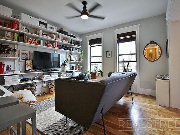 4th image of 1391 Dean St APT 3W