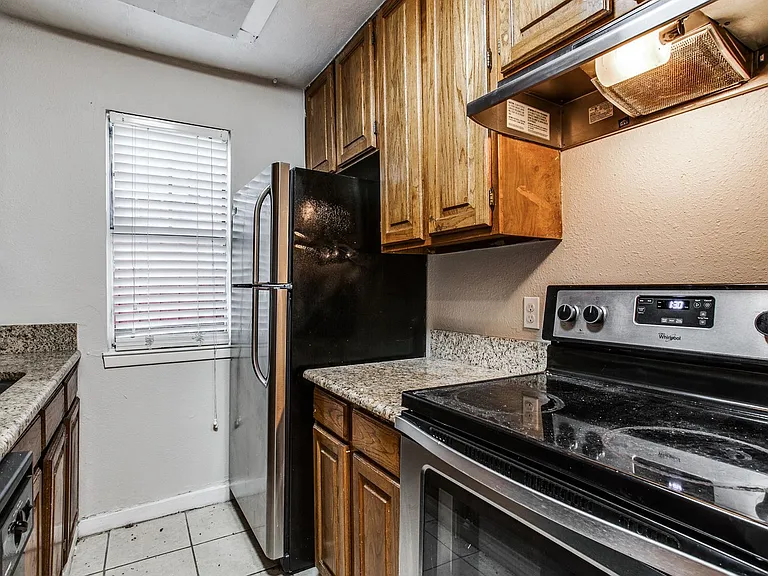 5114 Bryan St — Photo 11