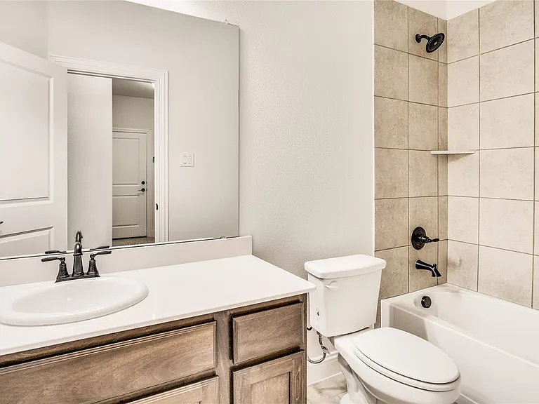 204 Flower Ridge Dr — Photo 6