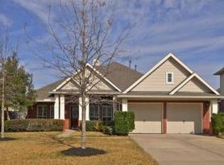 17718 Creek Bluff Ln, Cypress, TX 77433