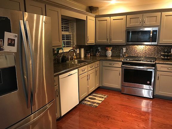 2nd image of 2319 Crown Hill Dr