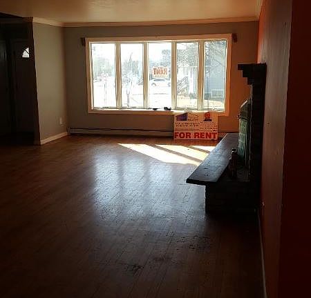 4th image of 543 S Bayview Ave