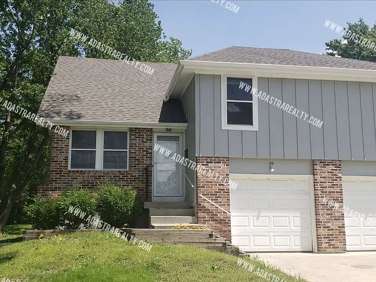 120 S Julia St — Photo 1