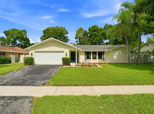 795 Hickory Ln, Palm Harbor, FL 34683