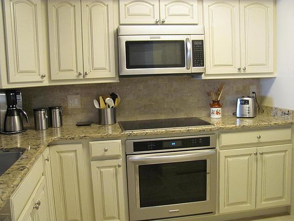 3rd image of 830 N Atlantic Ave APT B807