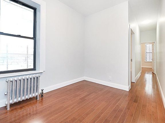 4th image of 127 E 102nd St #3B