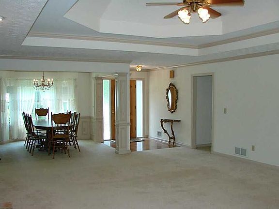 4th image of 3358 Briarwood Ct