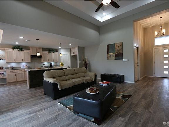 4th image of 1414 Chapel Hill Ave