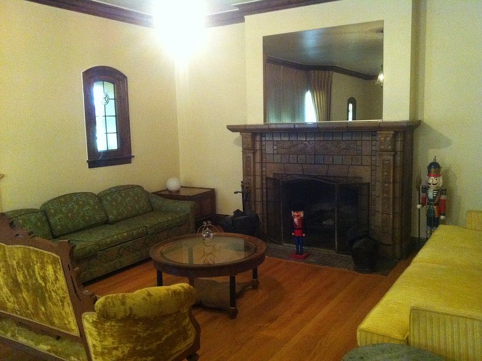 2nd image of 6727 S Cregier Ave #H
