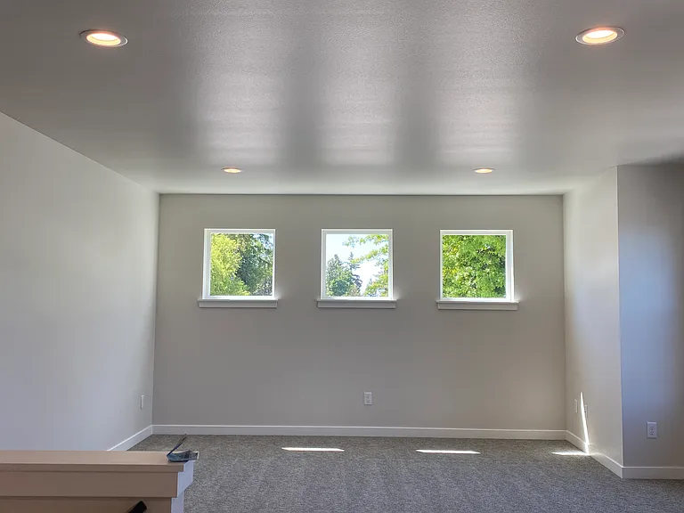 2058 Aaron Dr — Photo 46
